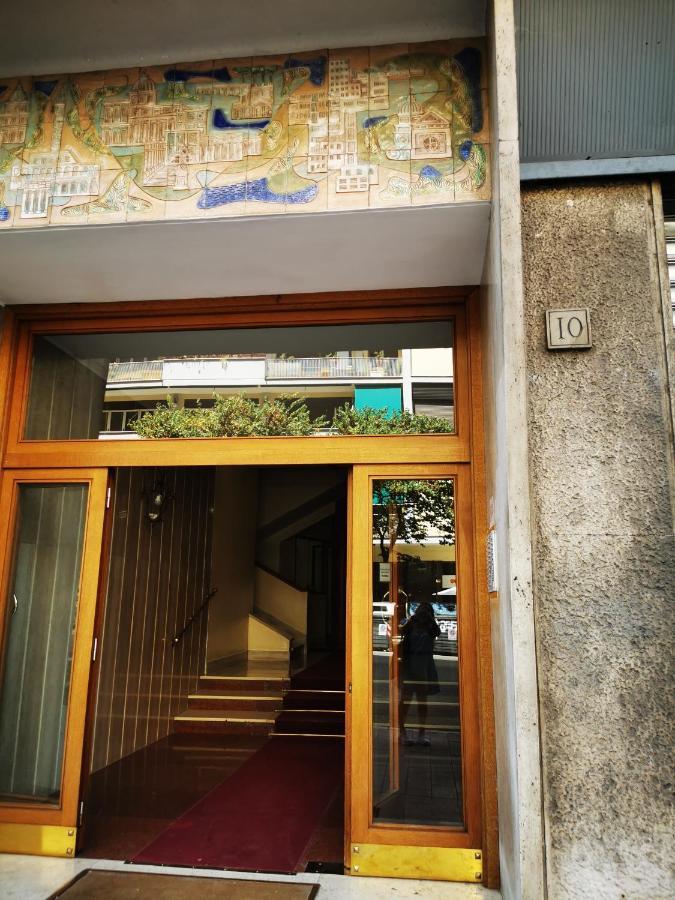 Casa de hóspedes Bella - Ee Roma